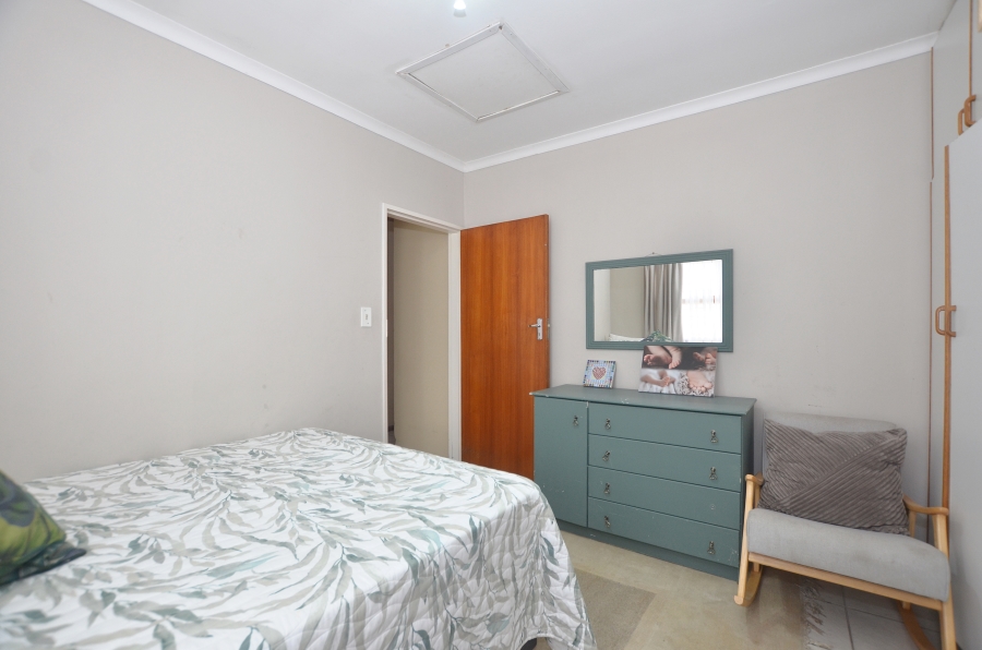 4 Bedroom Property for Sale in Yzerfontein Western Cape